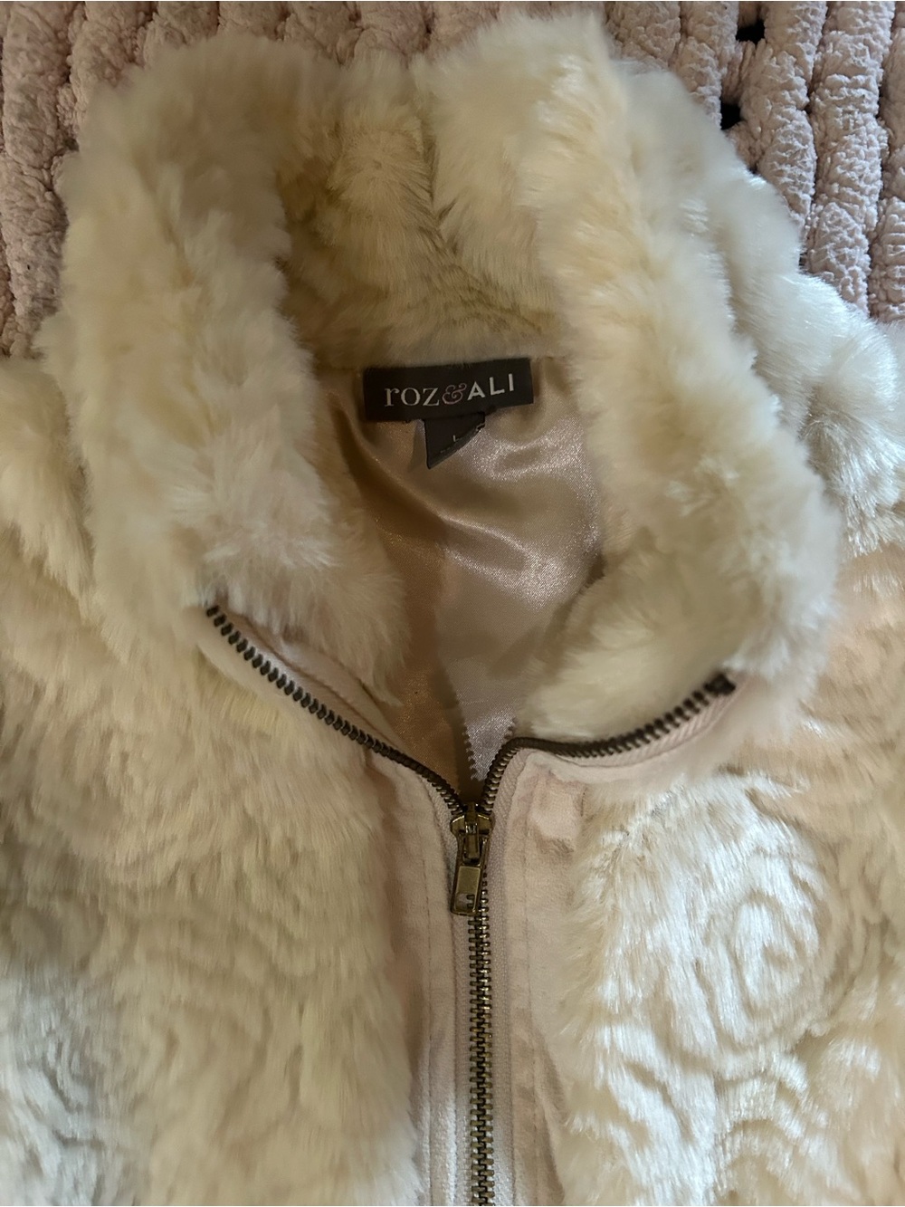 Roz & Ali Cream Faux Fur Teddy Jacket with Zip Front